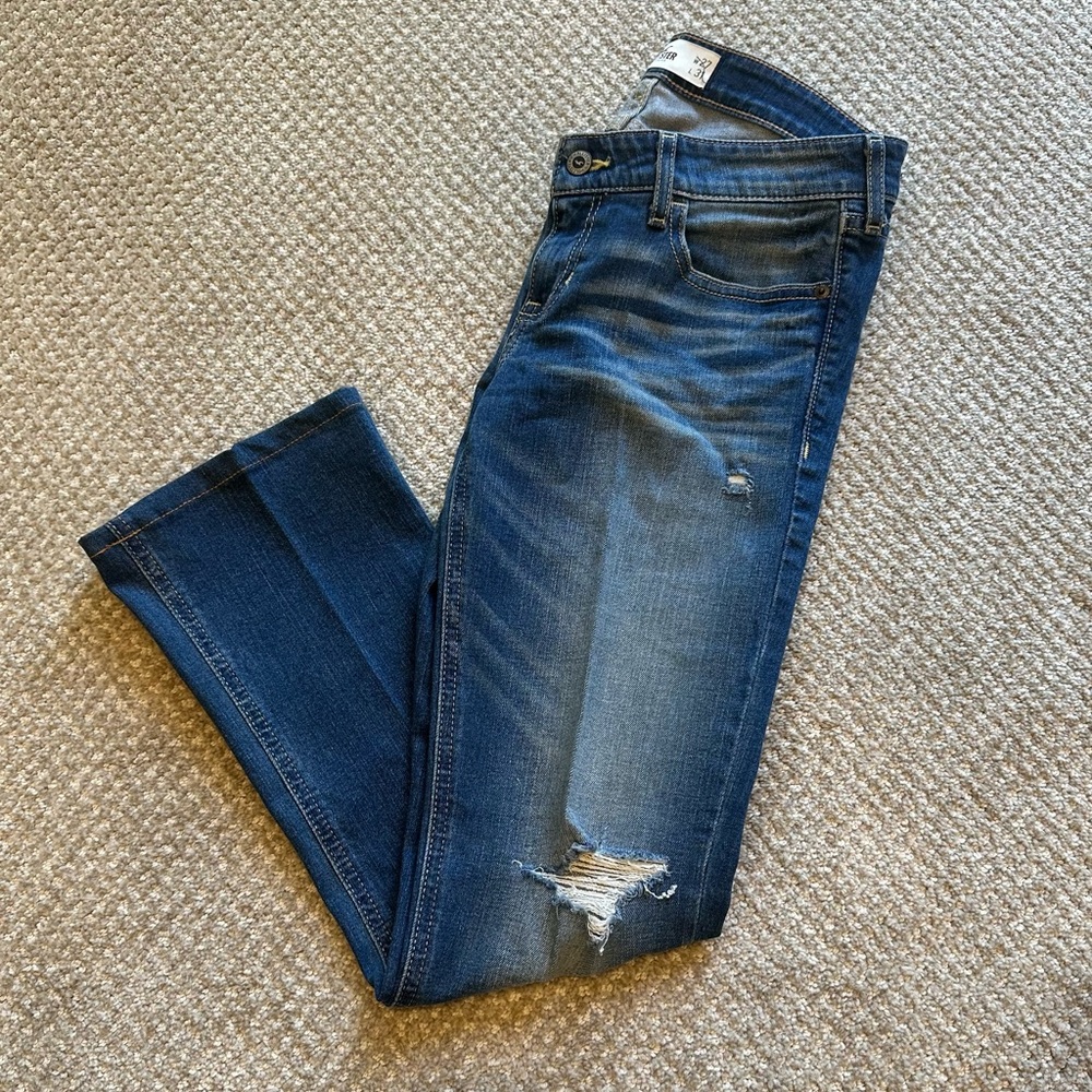 🦋 Hollister womens distressed jeans 5S w27 L31.  SHORTENED HEM TO 28”🦋